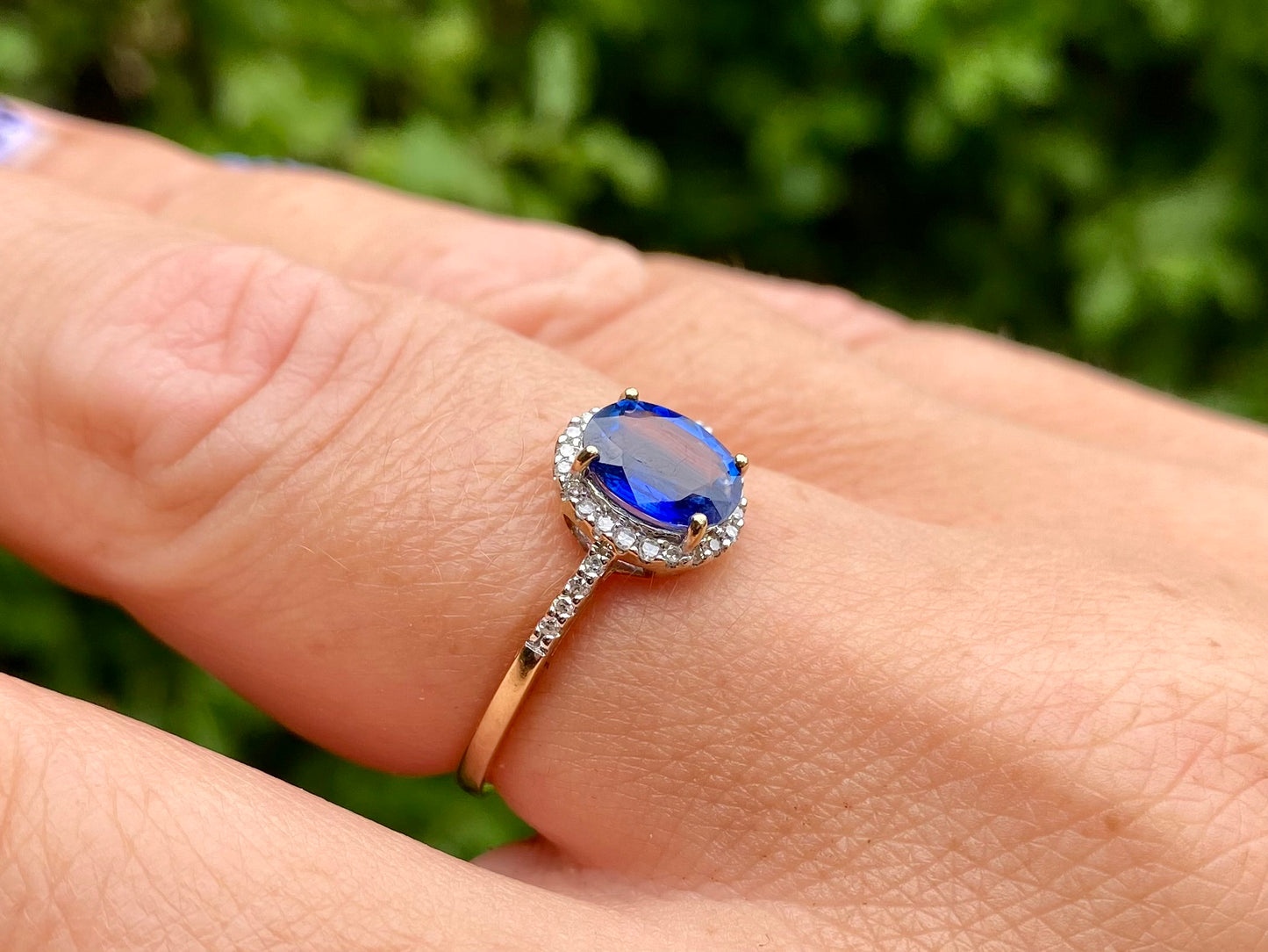 9ct Gold Sapphire & Diamond Ring