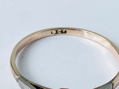 Antique 9ct Gold Diamond Solitaire Ring