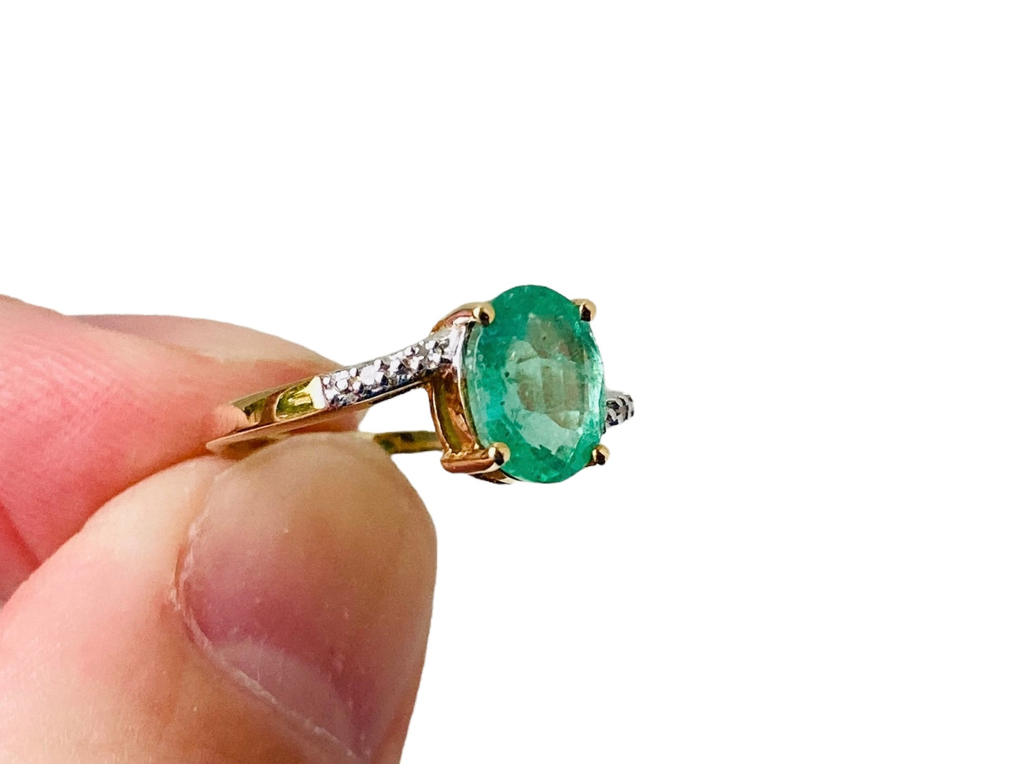 9ct Gold Emerald & Diamond Ring
