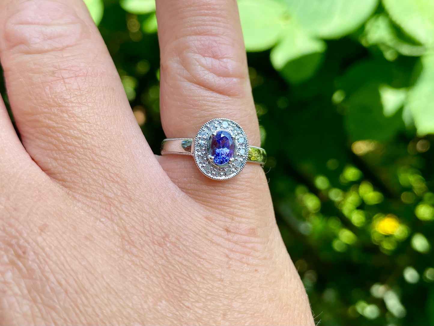 9ct Gold Tanzanite & Diamond Ring