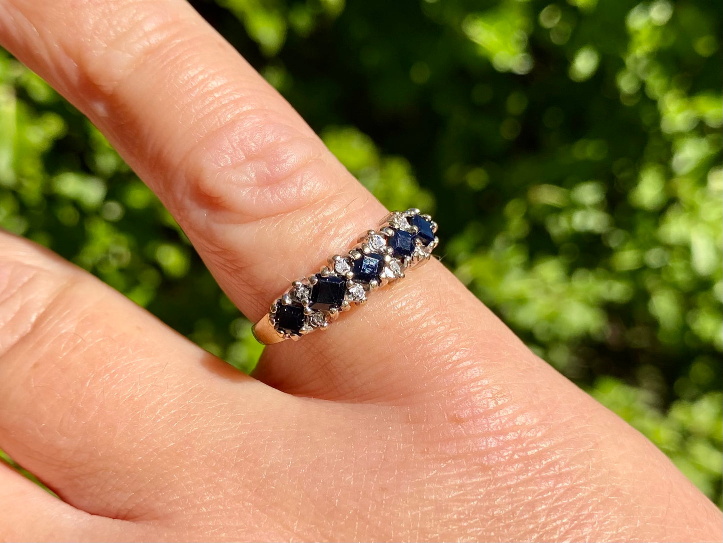 9ct Gold Sapphire & Diamond Ring