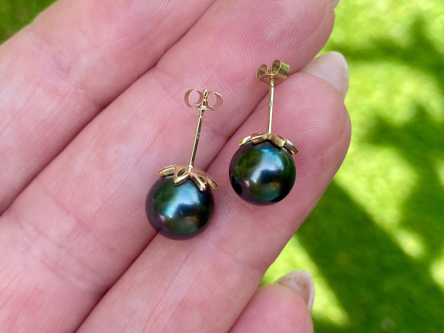 9ct Gold Tahitian Cultured Pearl Earrings