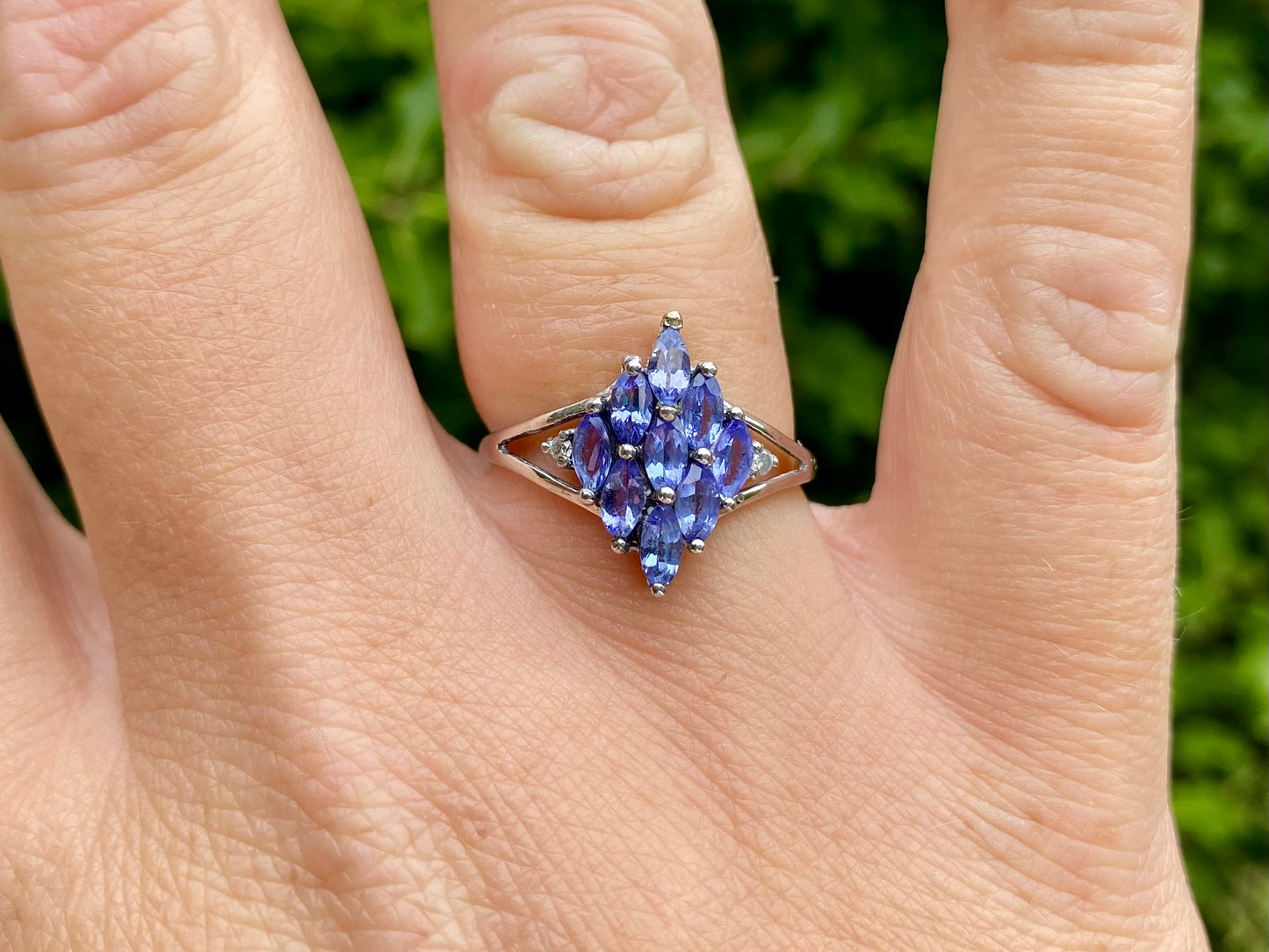 9ct Gold Tanzanite & Diamond Ring