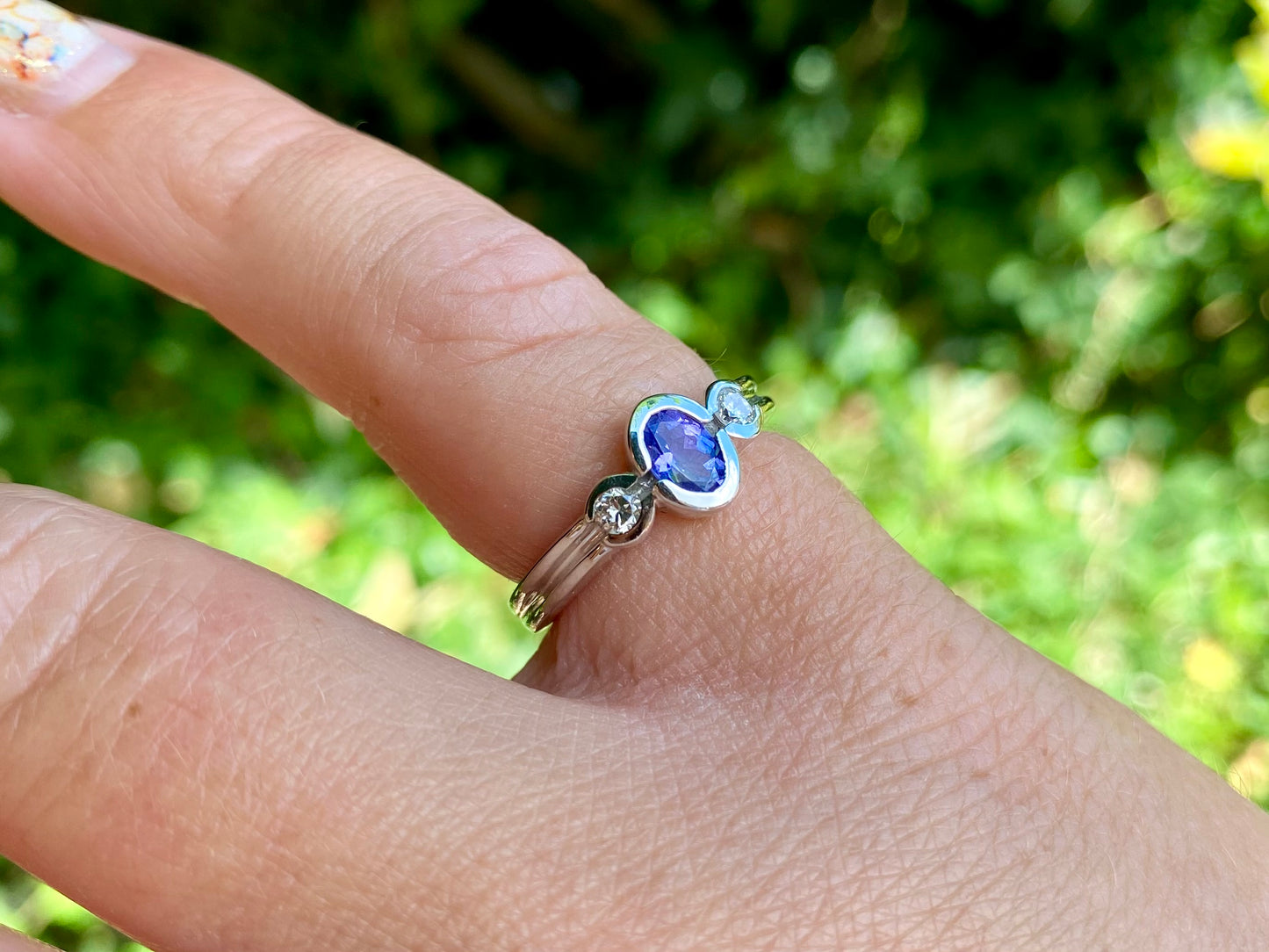 14ct Gold Tanzanite & Diamond Ring
