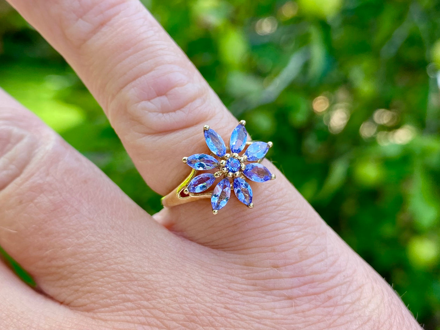 9ct Gold Tanzanite Ring