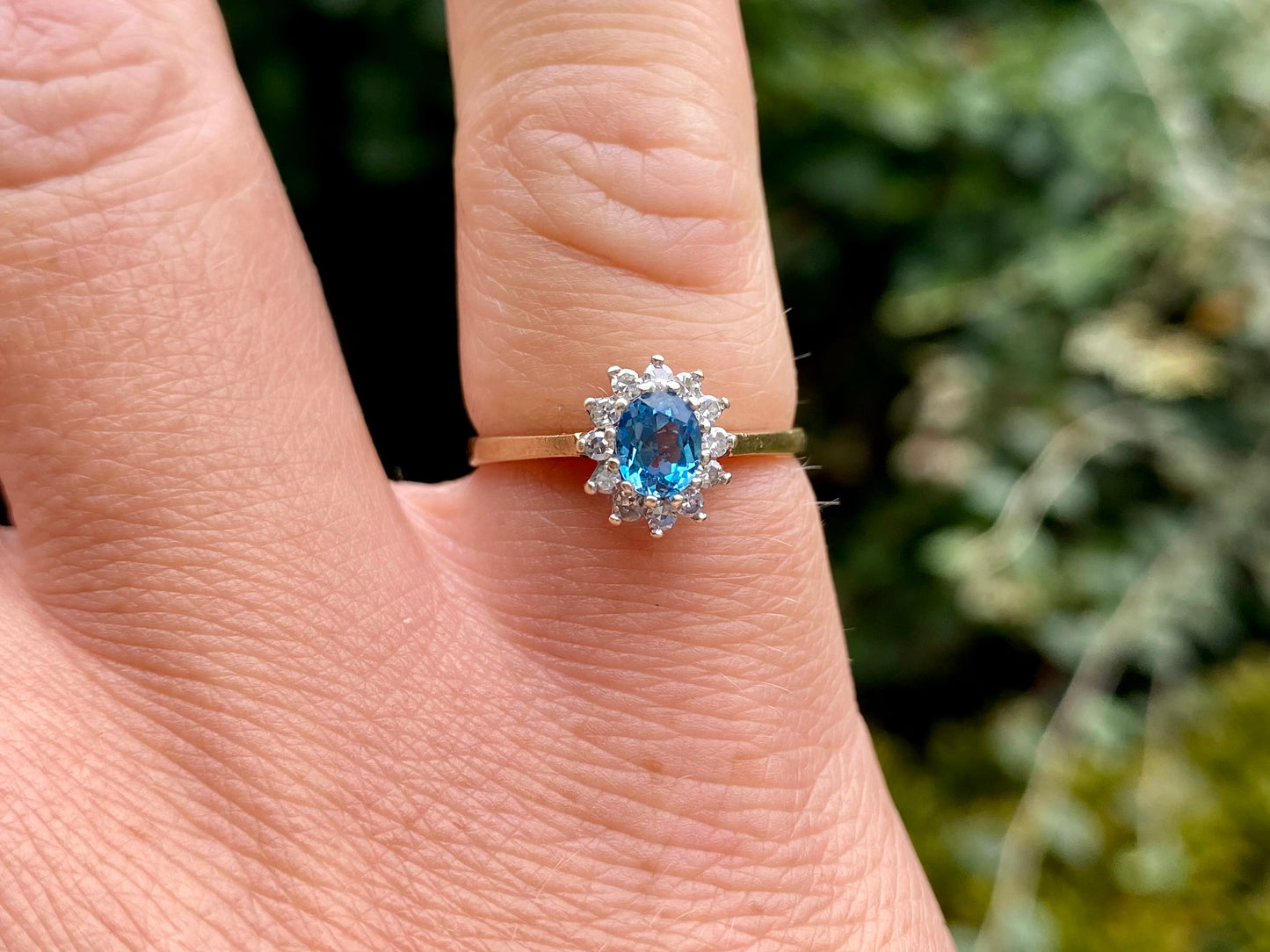 Vintage 9ct Gold Topaz & Diamond Ring