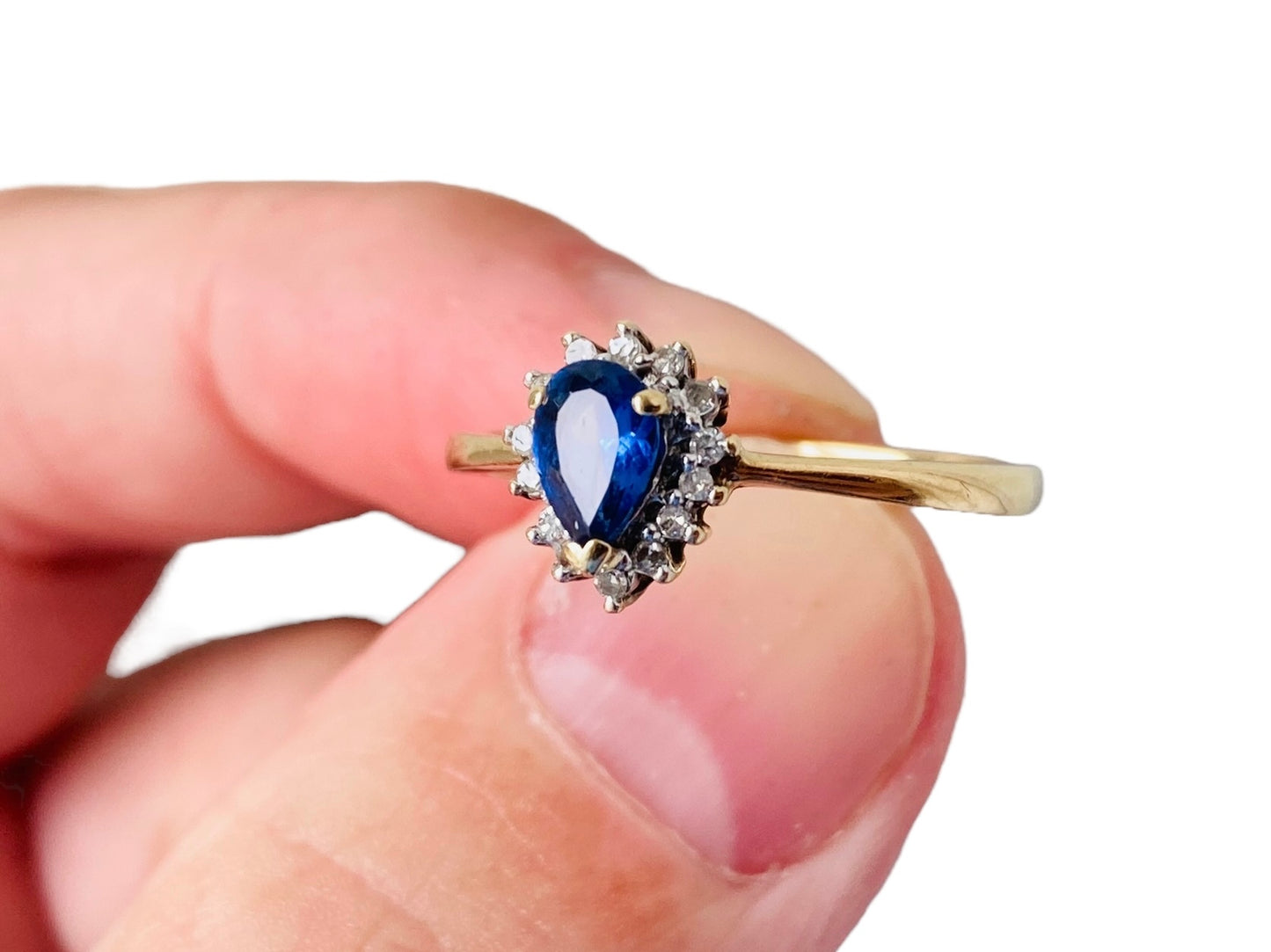 9ct Gold Sapphire & Diamond Ring