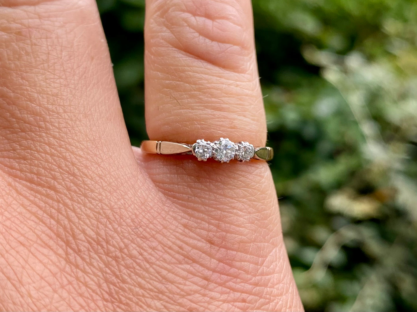 Antique 9ct Gold & Platinum Diamond Ring