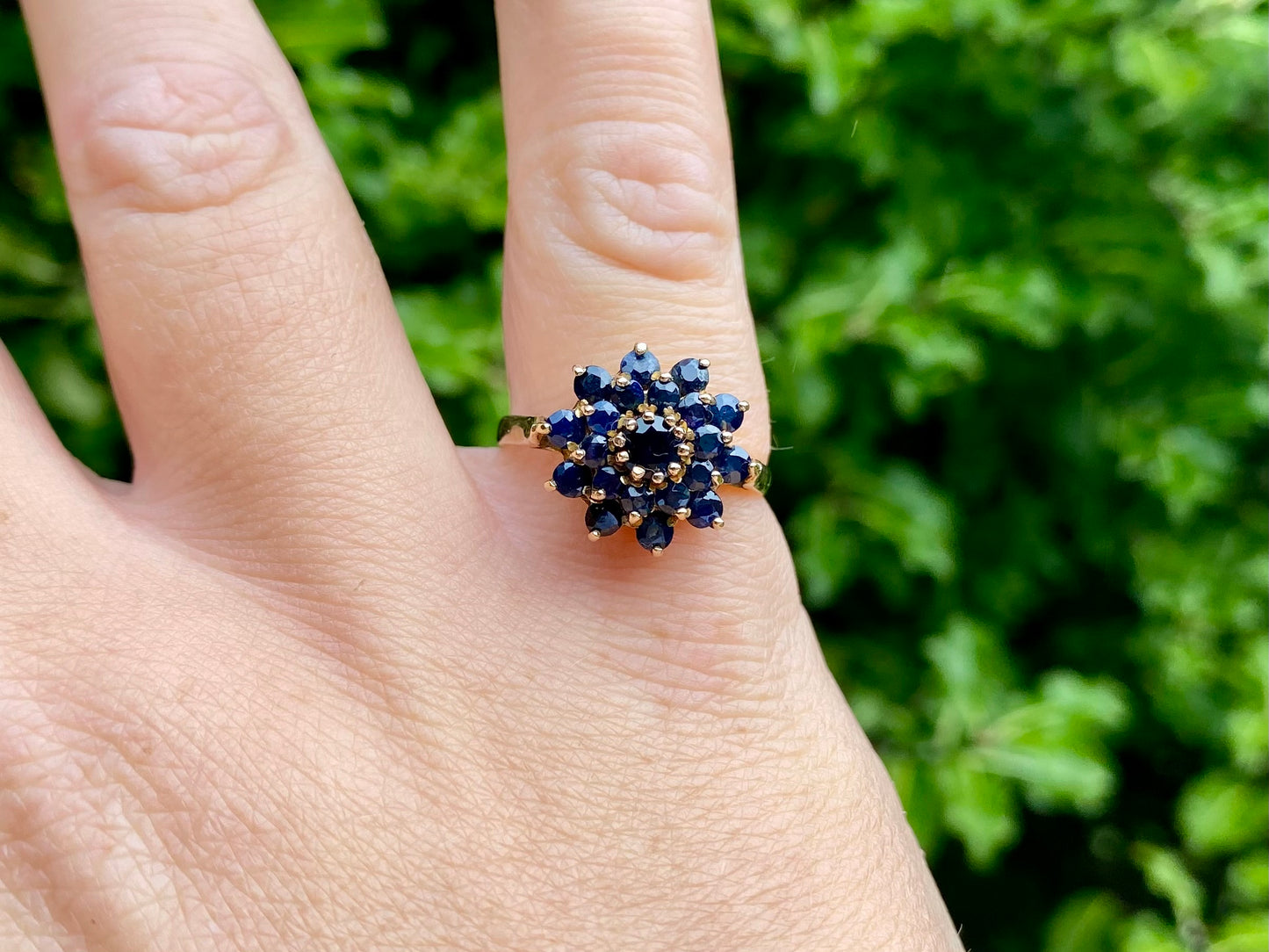 Vintage 9ct Gold Sapphire Cluster Ring