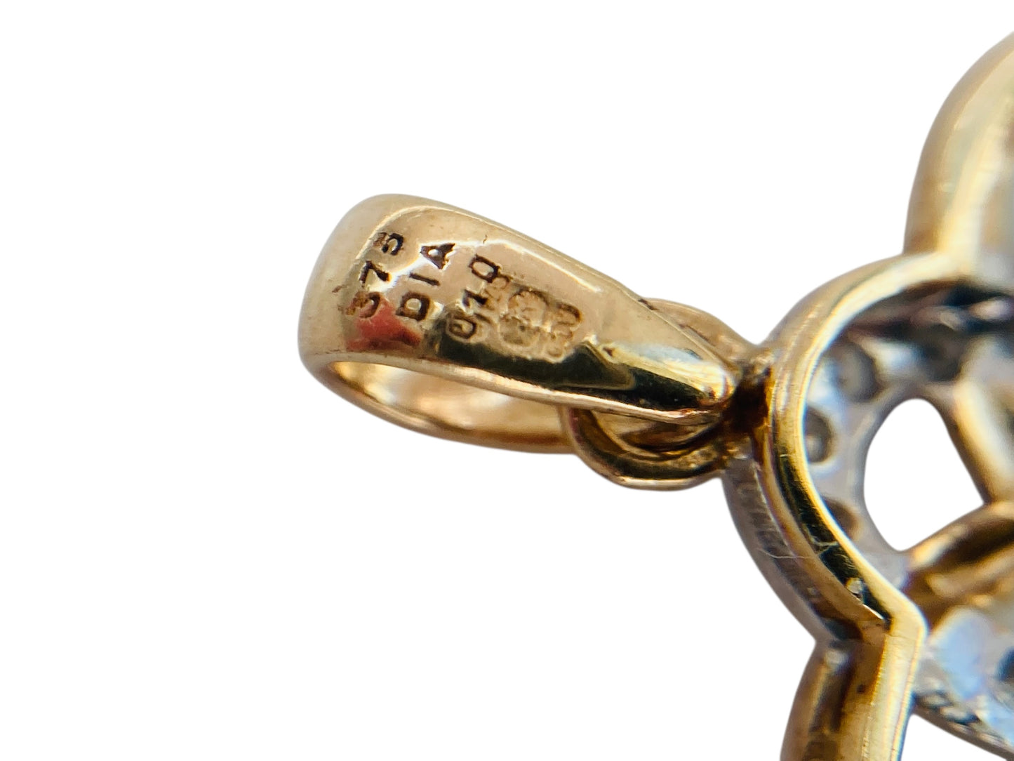9ct Gold Diamond Heart Pendant