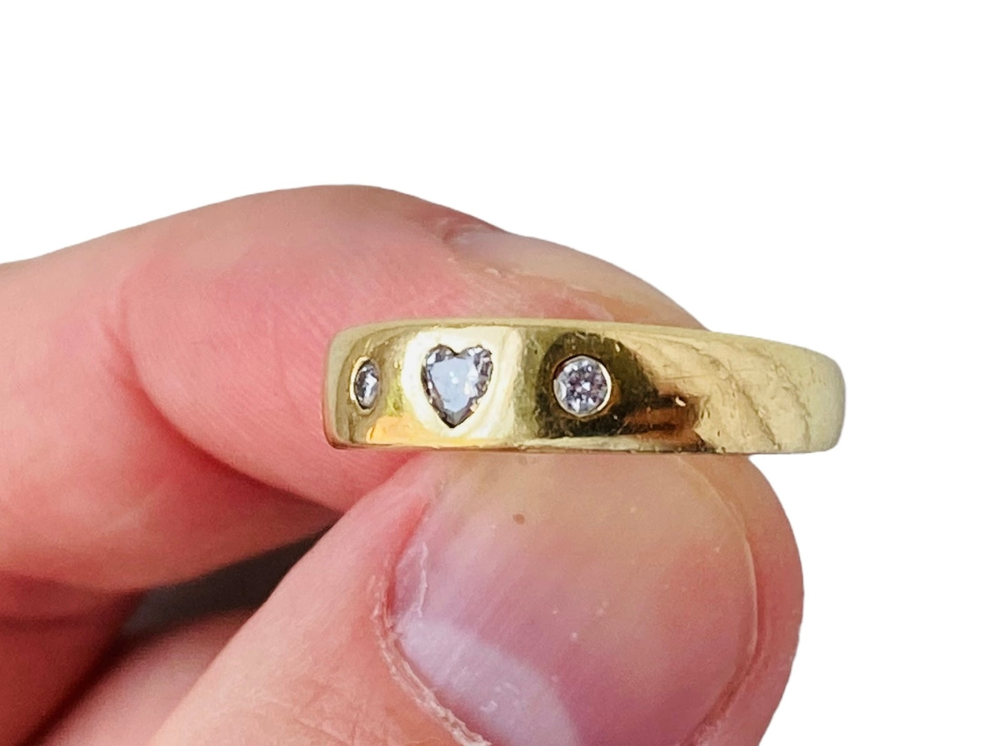 18ct Gold Diamond Heart Ring