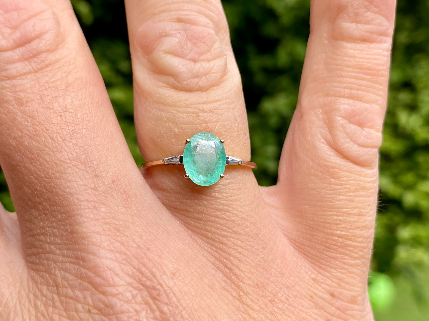 9ct Gold Emerald & Zircon Ring