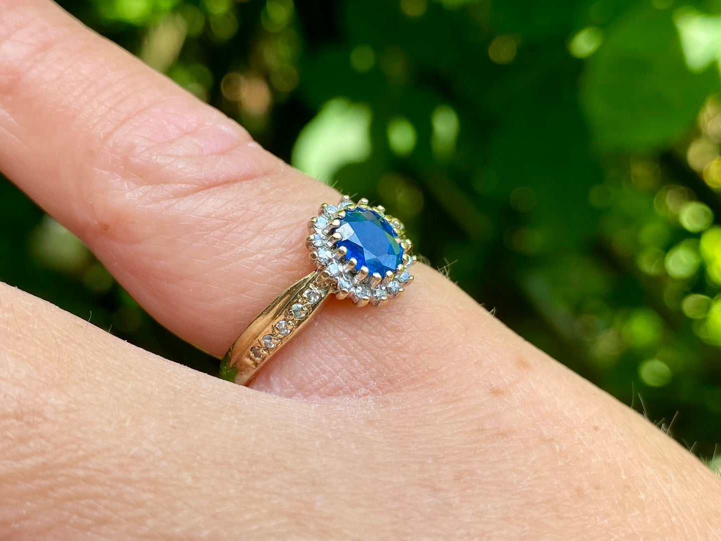 Vintage 9ct Gold Sapphire & Diamond Ring