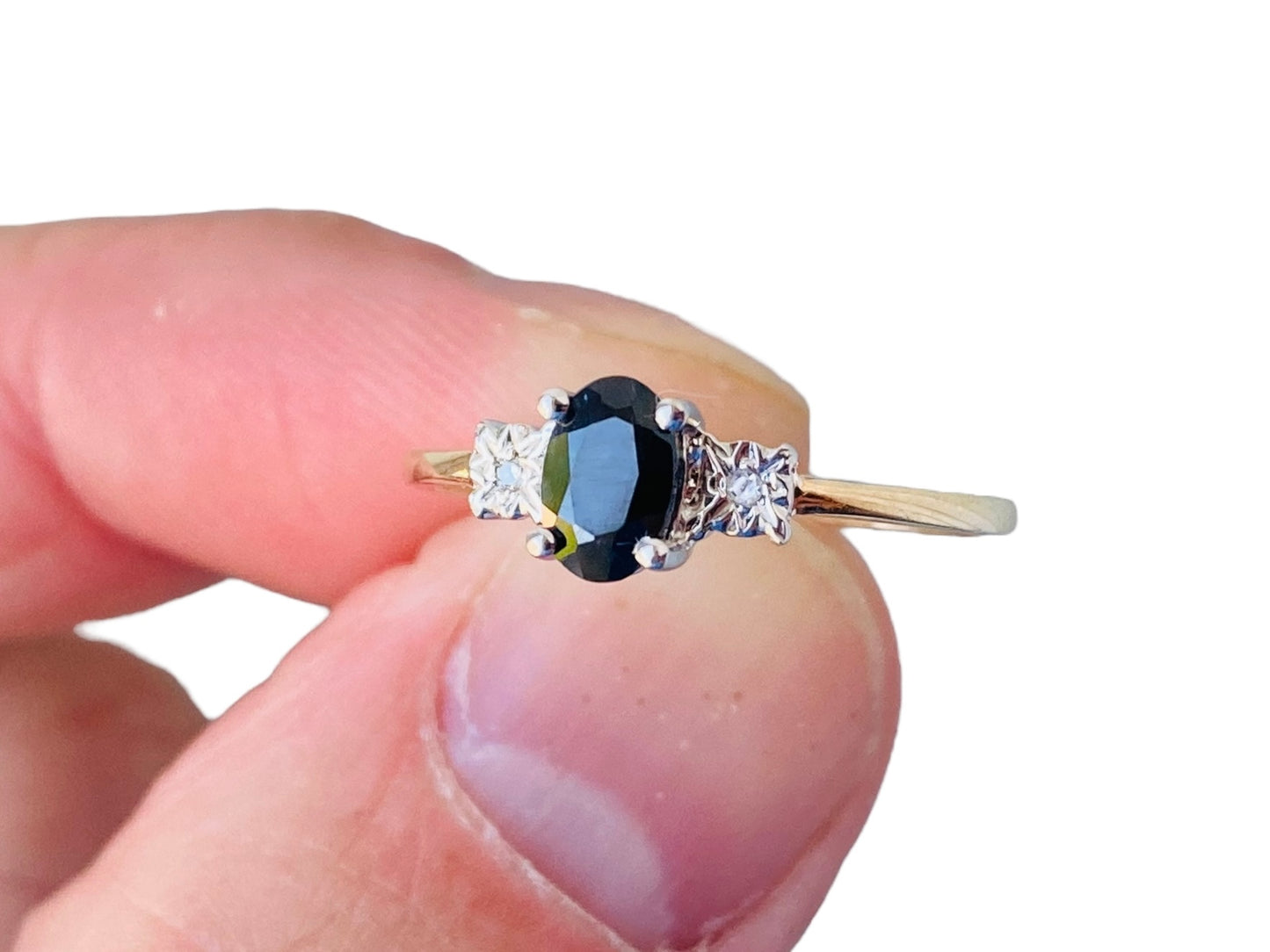 9ct Gold Sapphire & Diamond Ring