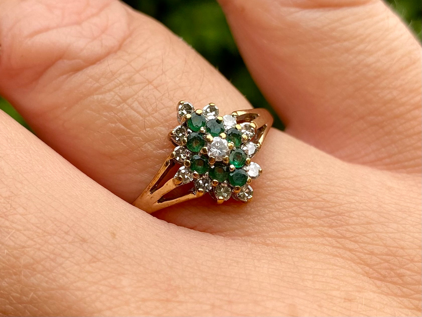 Vintage 9ct Gold Emerald & Diamond Ring