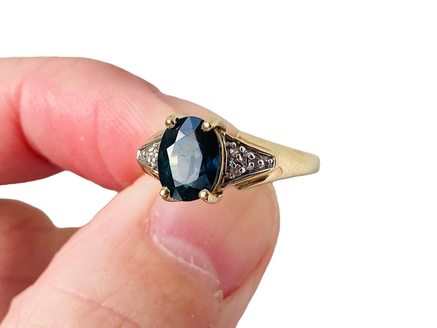 9ct Gold Teal Sapphire & Diamond Ring