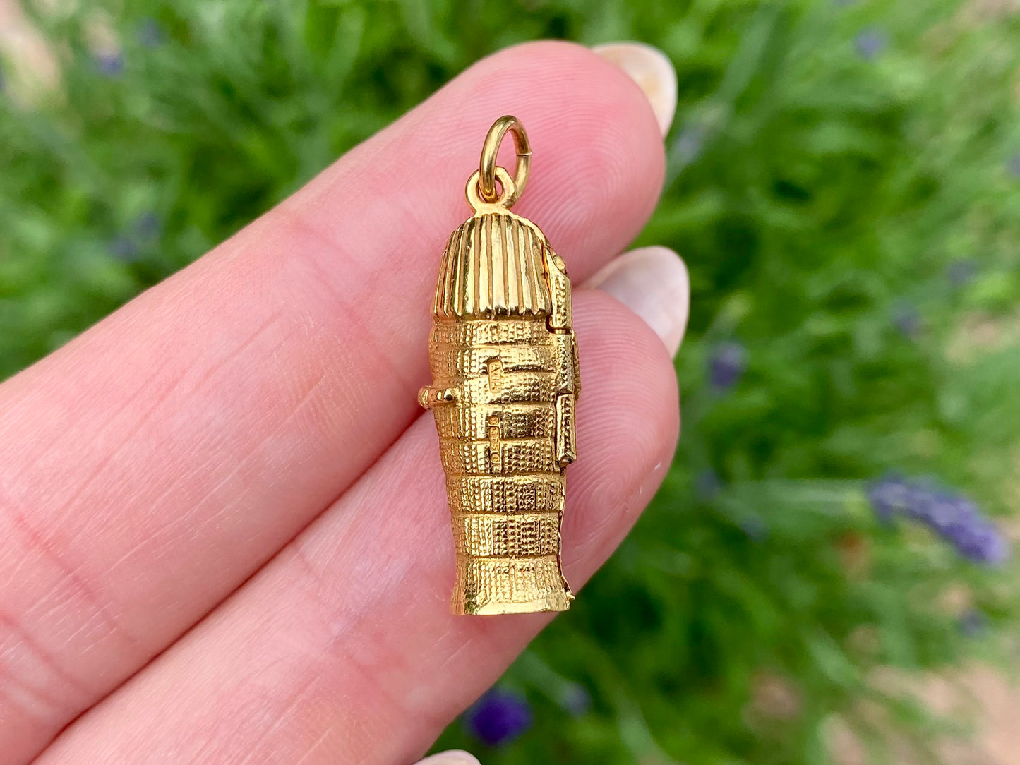 Vintage 9ct Gold Egyptian Sarcophagus Mummy Opening Pendant, Locket or Charm