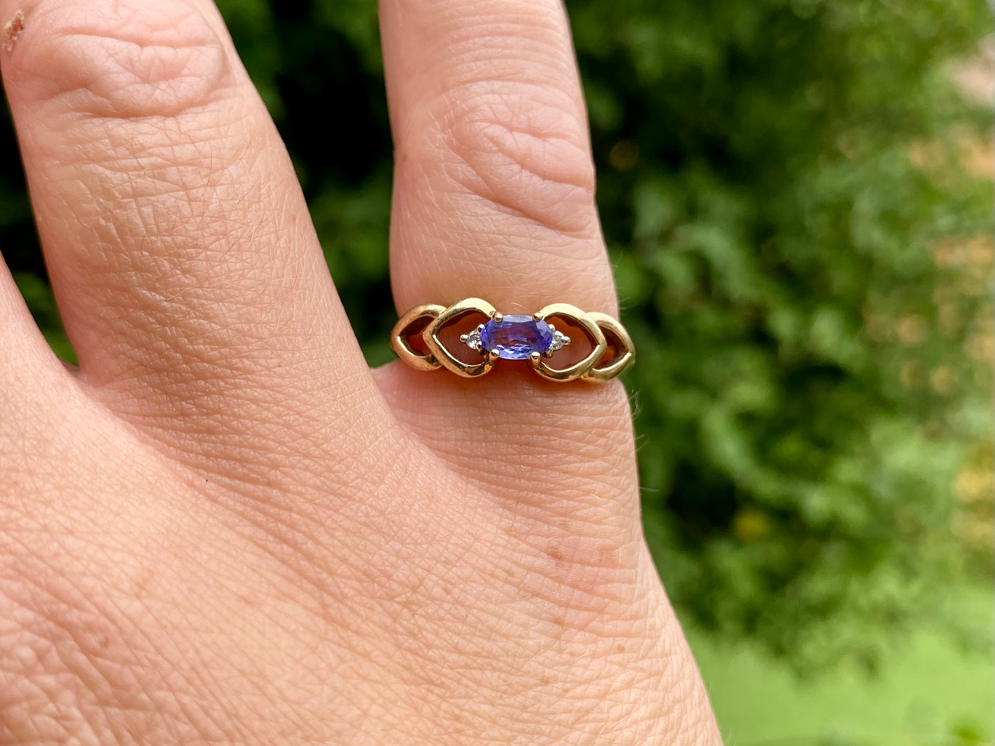 9ct Gold Tanzanite & Diamond Ring
