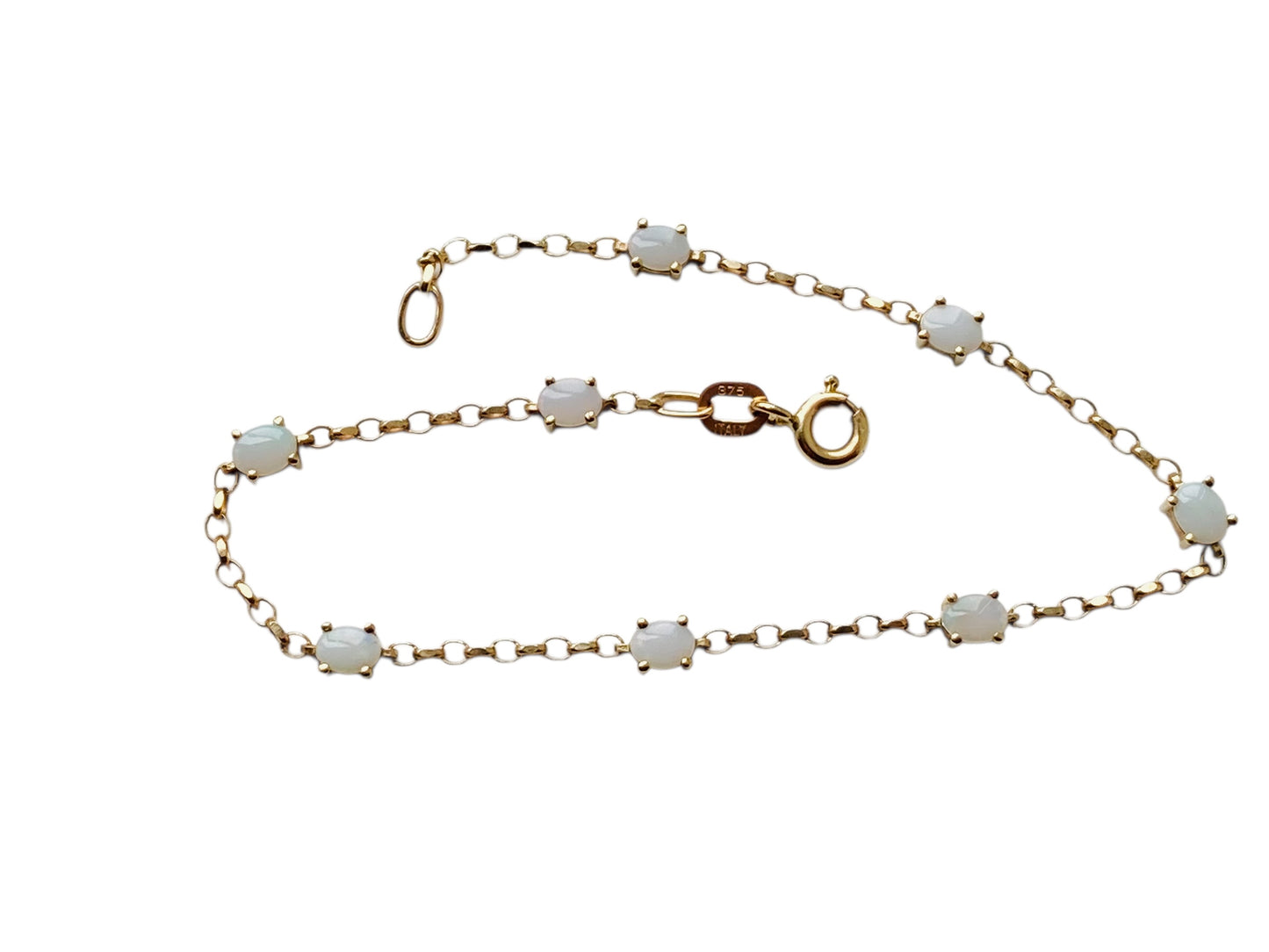 9ct Gold Opal Bracelet