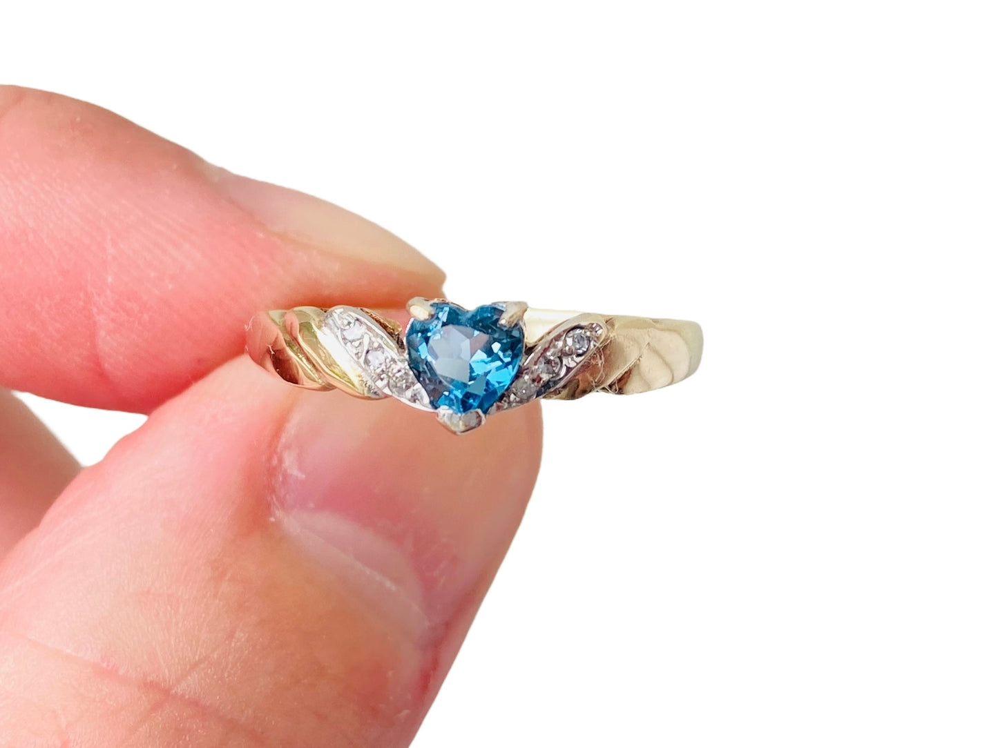 Vintage 9ct Gold Heart Shaped Topaz & Diamond Ring