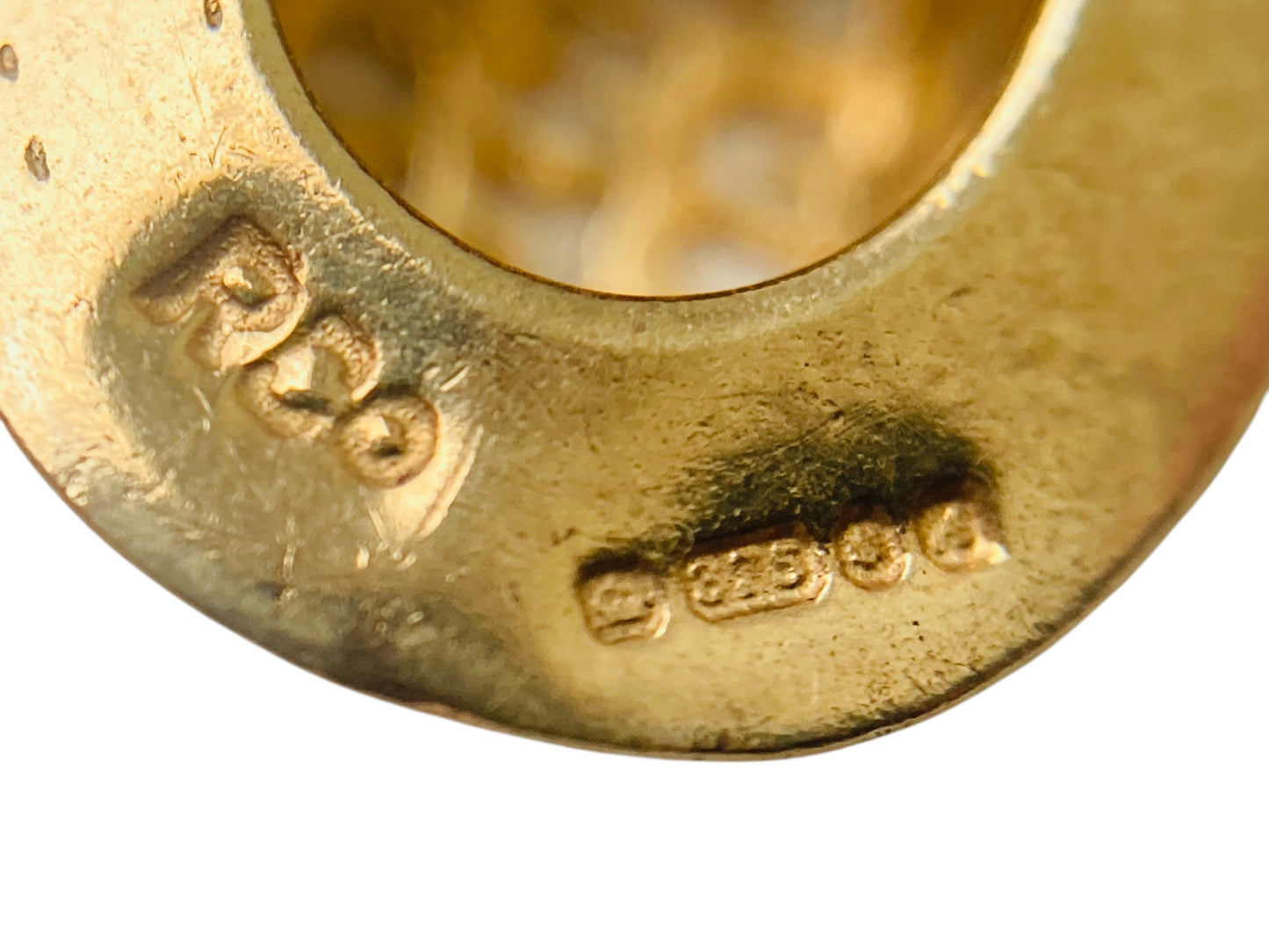 Vintage 9ct Gold Top Hat Pendant or Charm