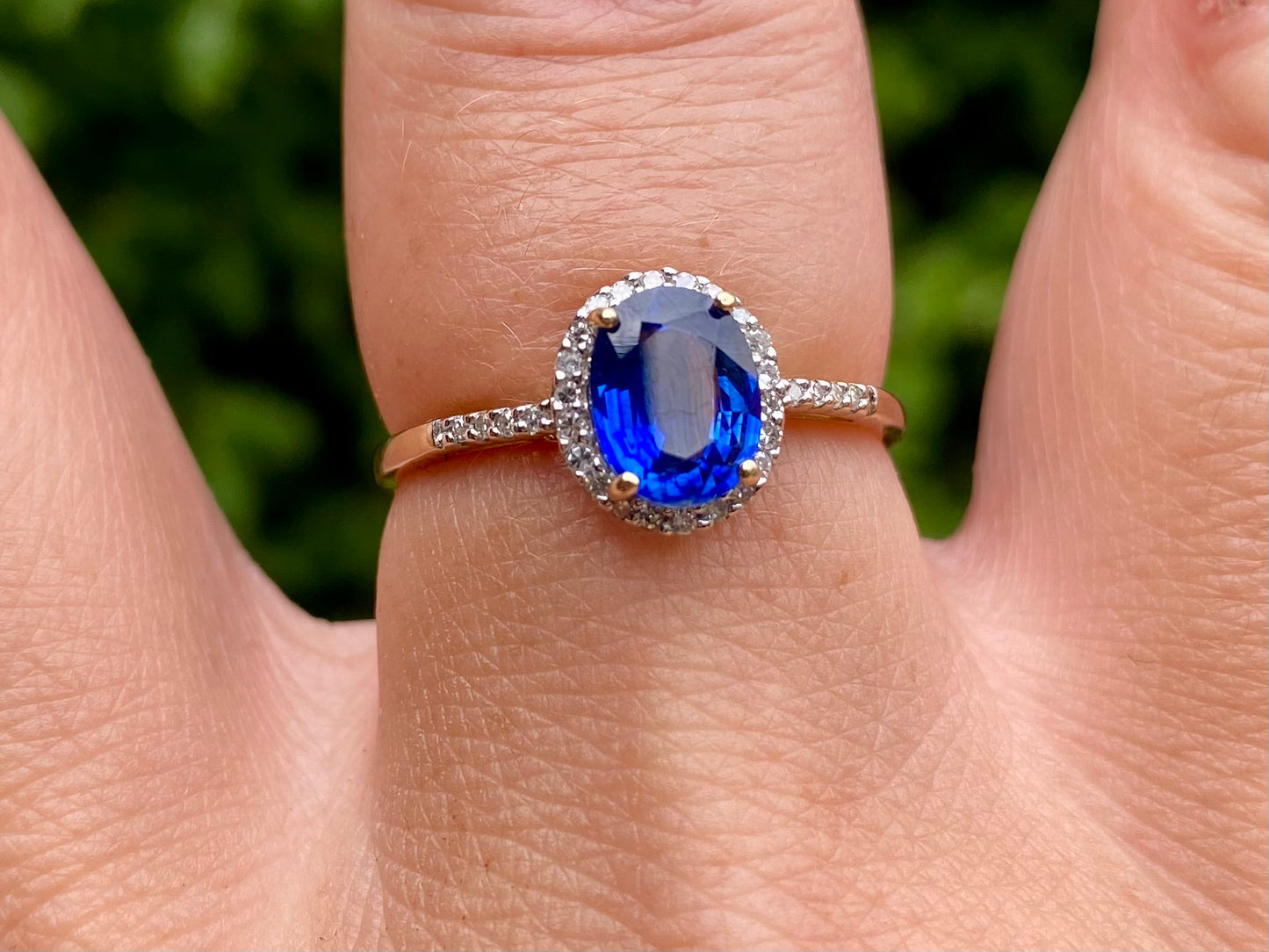 9ct Gold Sapphire & Diamond Ring