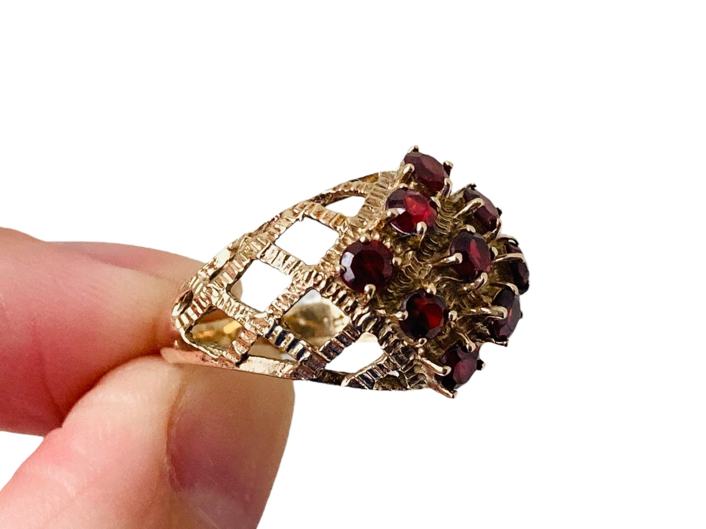 Vintage 9ct Gold Garnet Ring