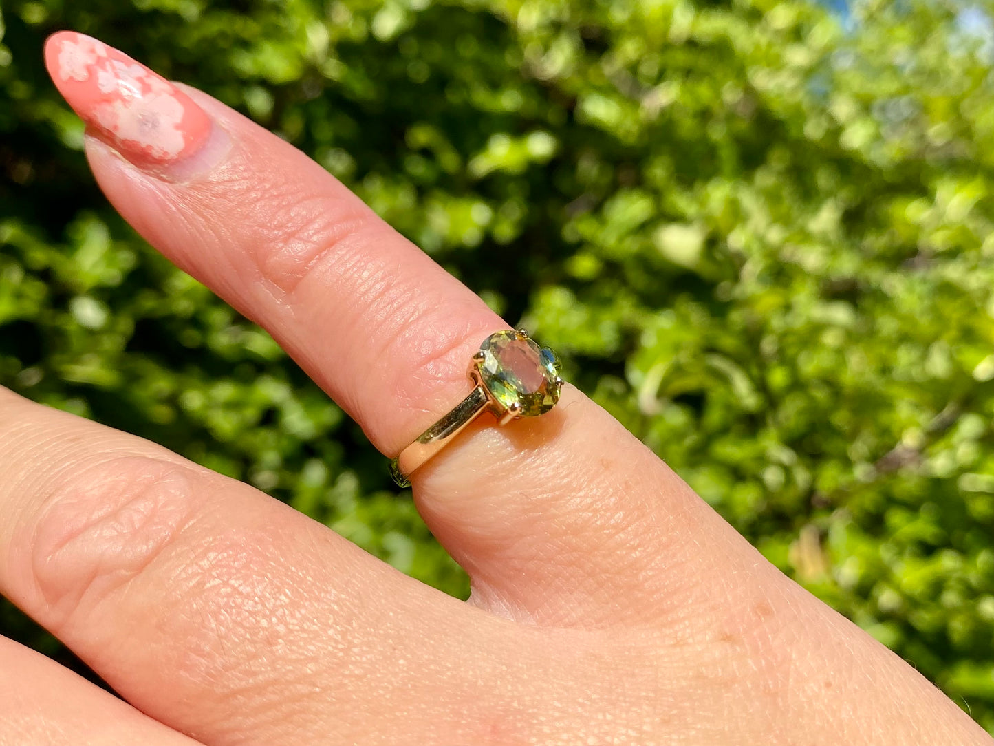 9ct Gold Peridot Ring
