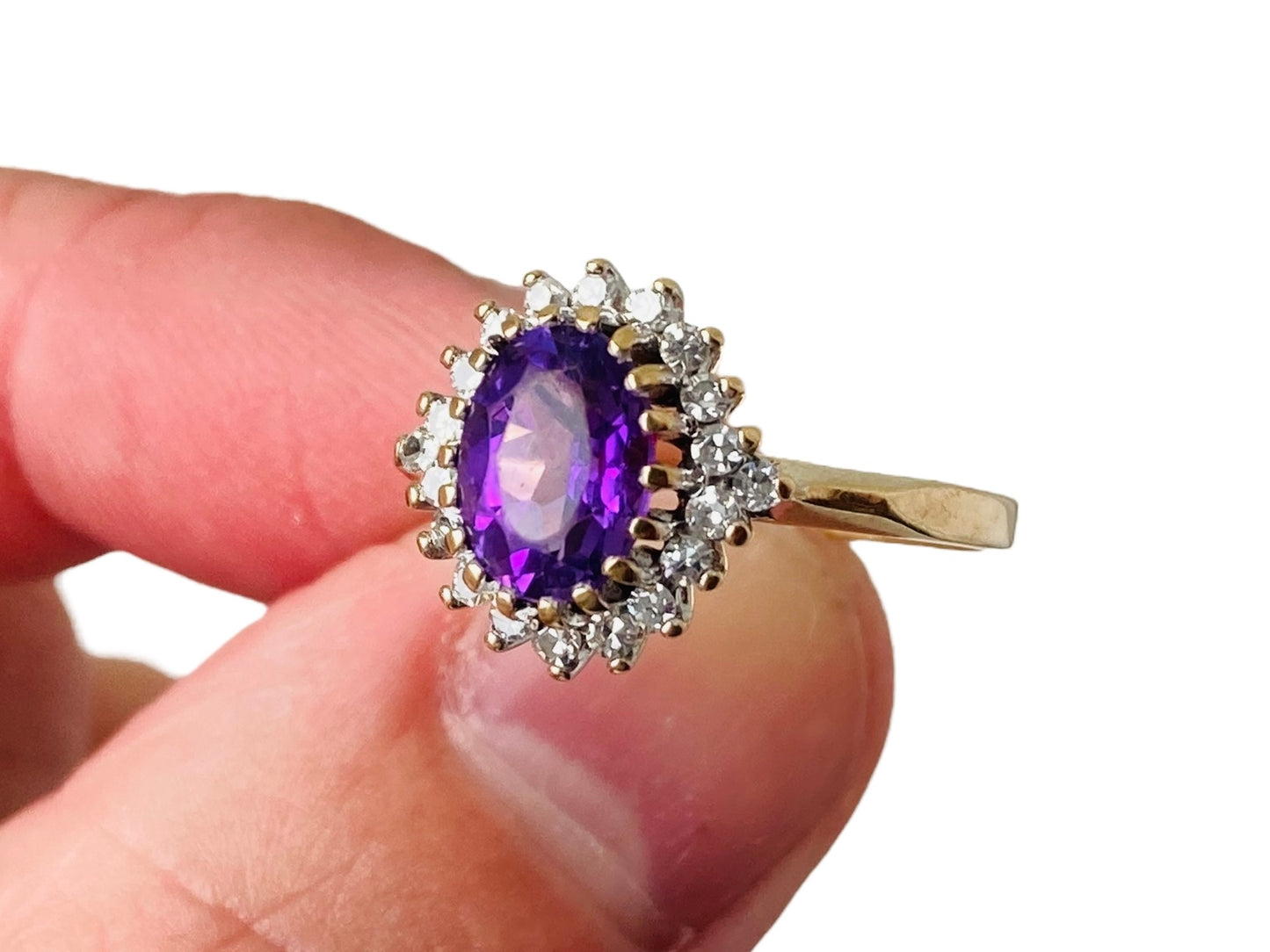 Vintage 9ct Gold Amethyst & Diamond Ring