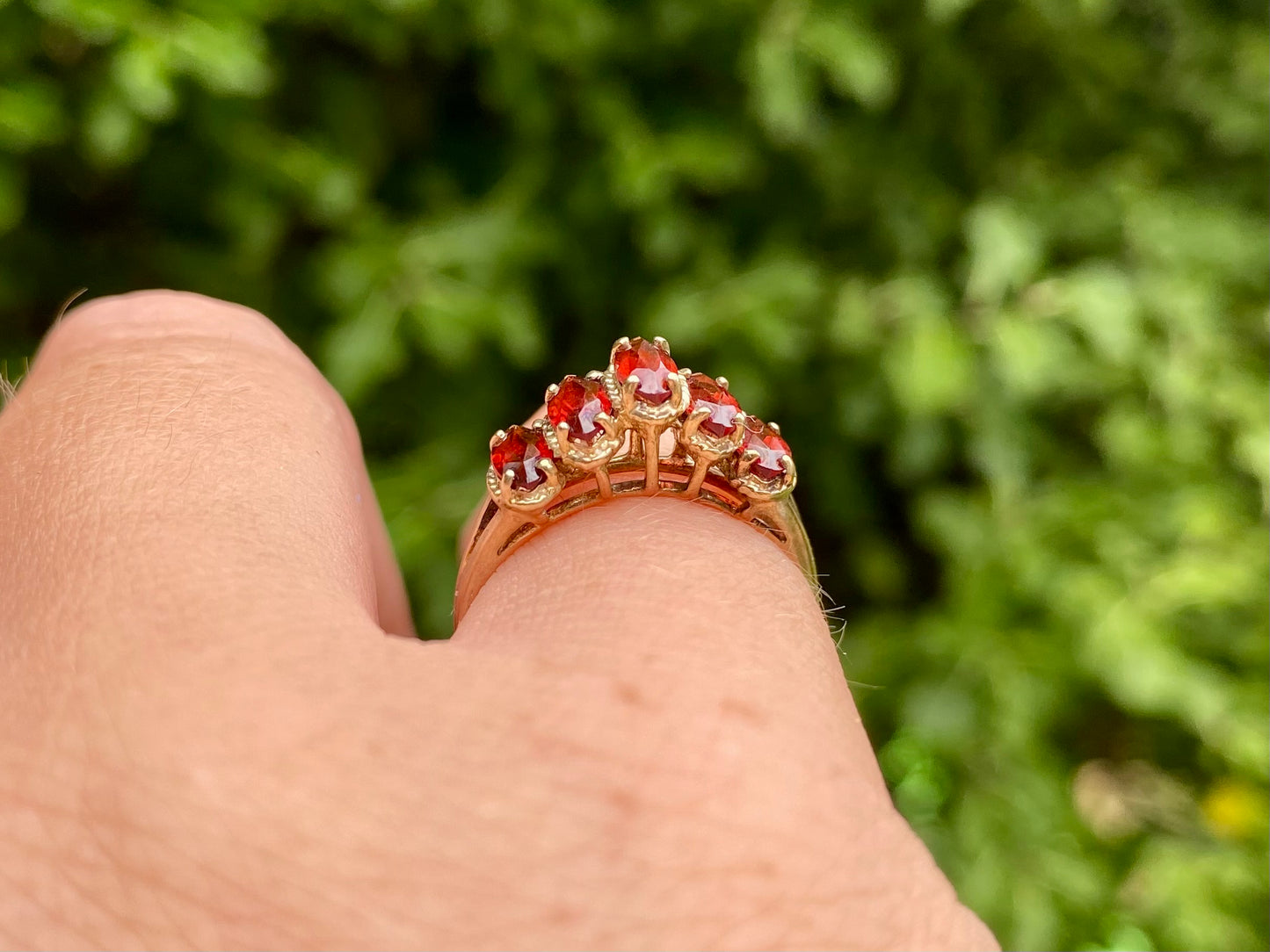 9ct Gold Garnet Ring