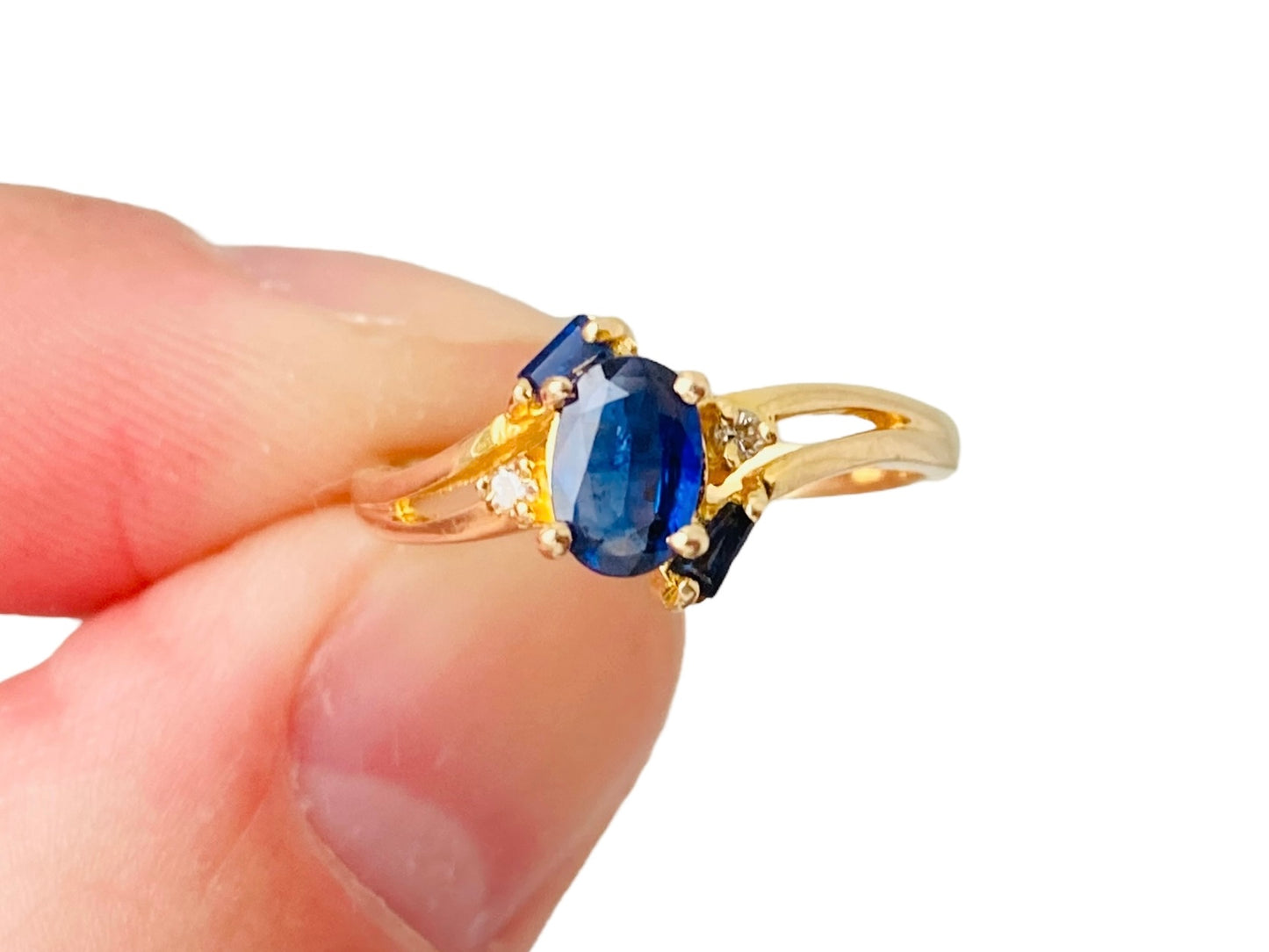 14ct Gold Sapphire & Diamond Ring
