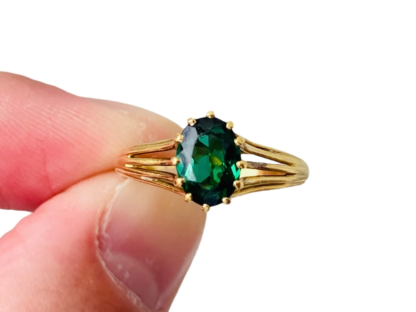 Vintage 18ct Gold Green Tourmaline Ring