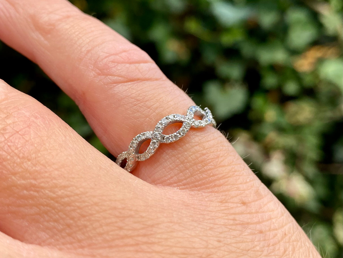 14ct Gold Diamond Crossover Ring