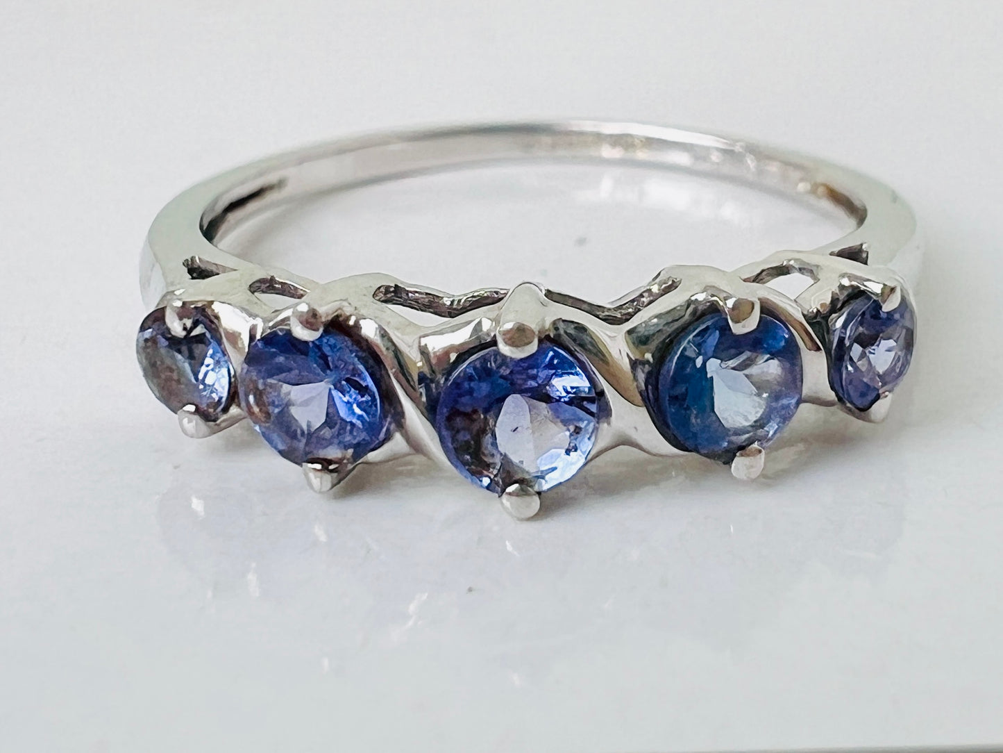 9ct Gold Tanzanite Ring