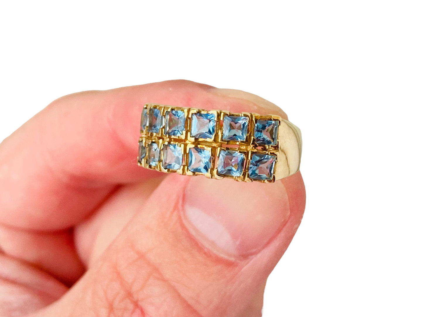9ct Gold Blue Zircon Ring
