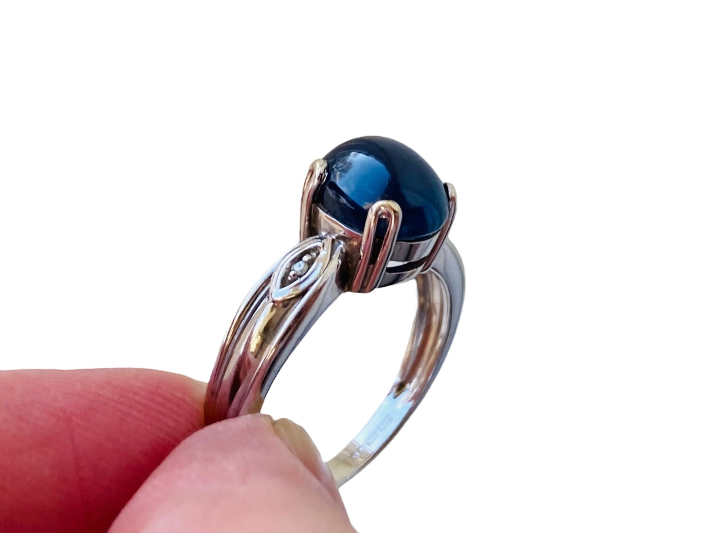 9ct Gold Sapphire & Diamond Ring