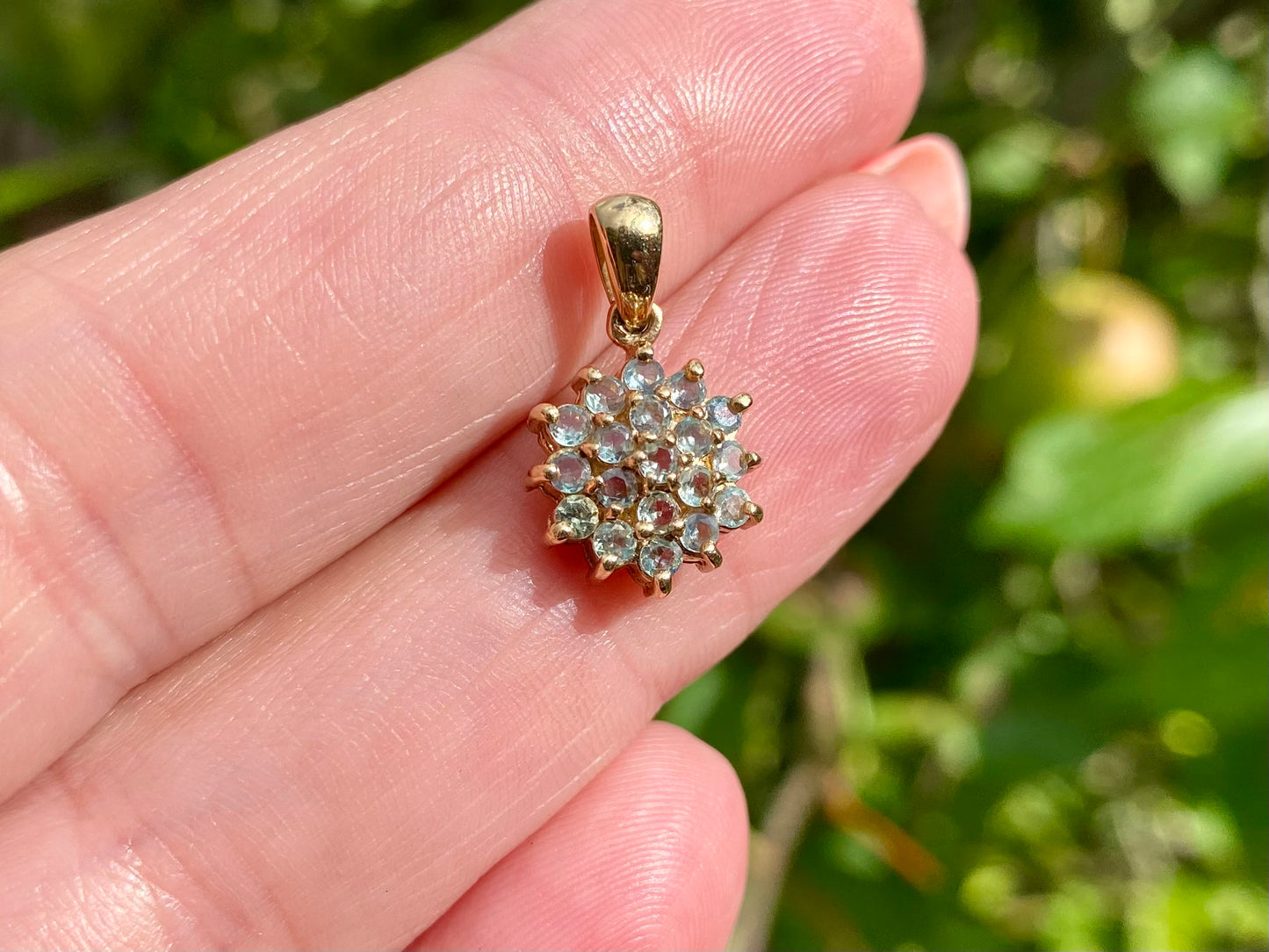 9ct Gold Beryl Pendant