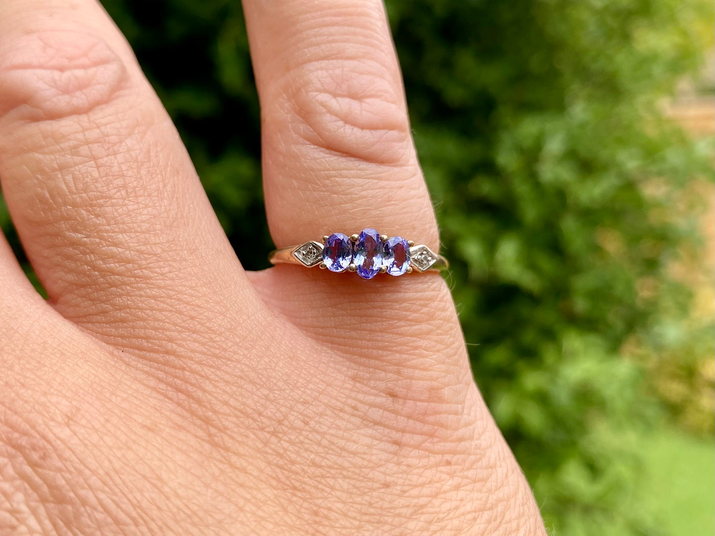 9ct Gold Tanzanite & Diamond Ring