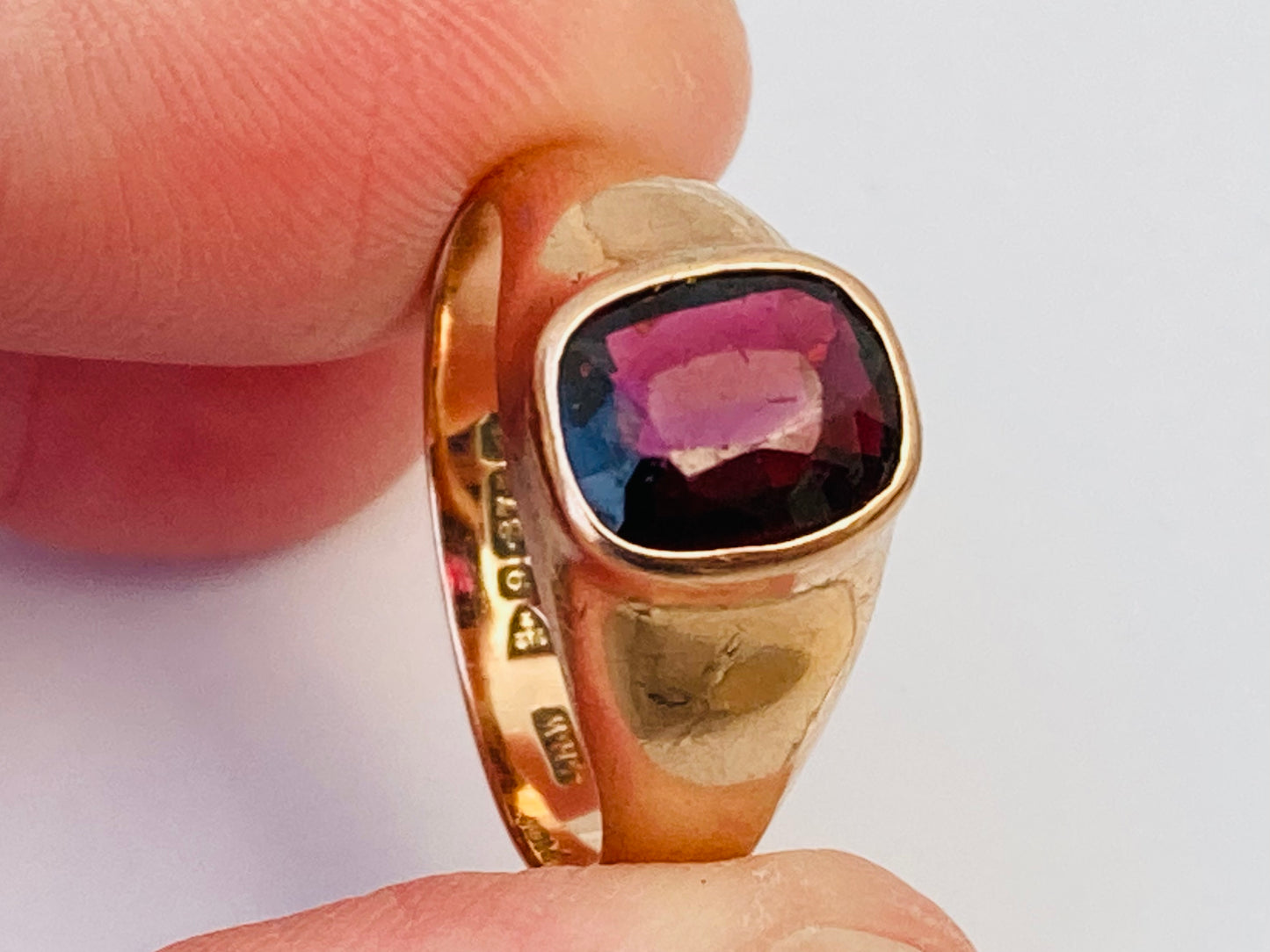 Antique Edwardian 9ct Rose Gold Almandine Garnet Signet Ring