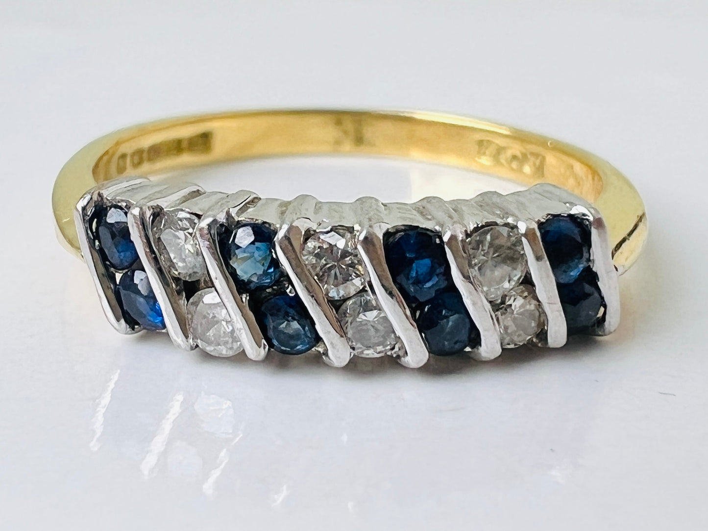 18ct Gold Sapphire & Diamond Ring