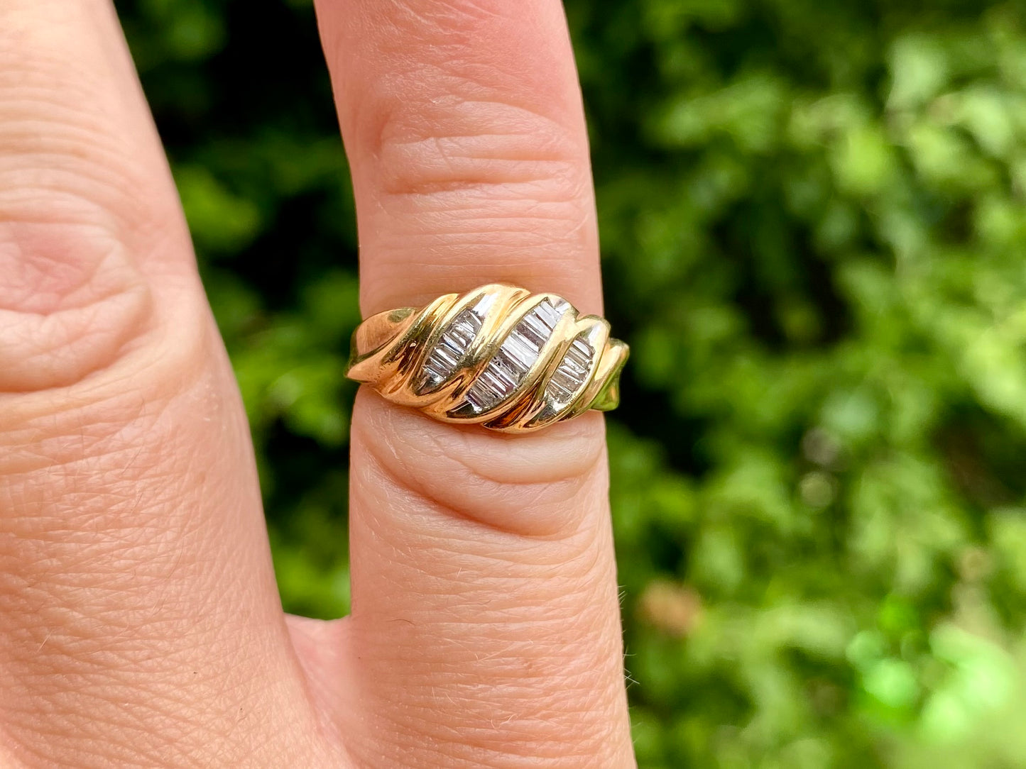 9ct Gold Diamond Ring