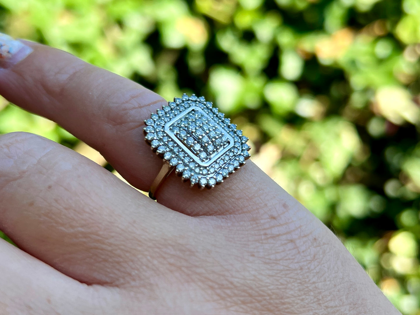9ct Gold Diamond Ring