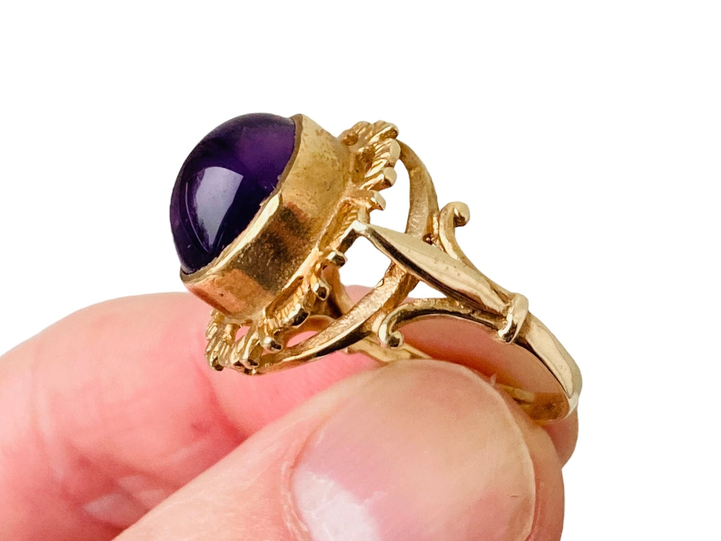 Vintage 9ct Gold Amethyst Ring