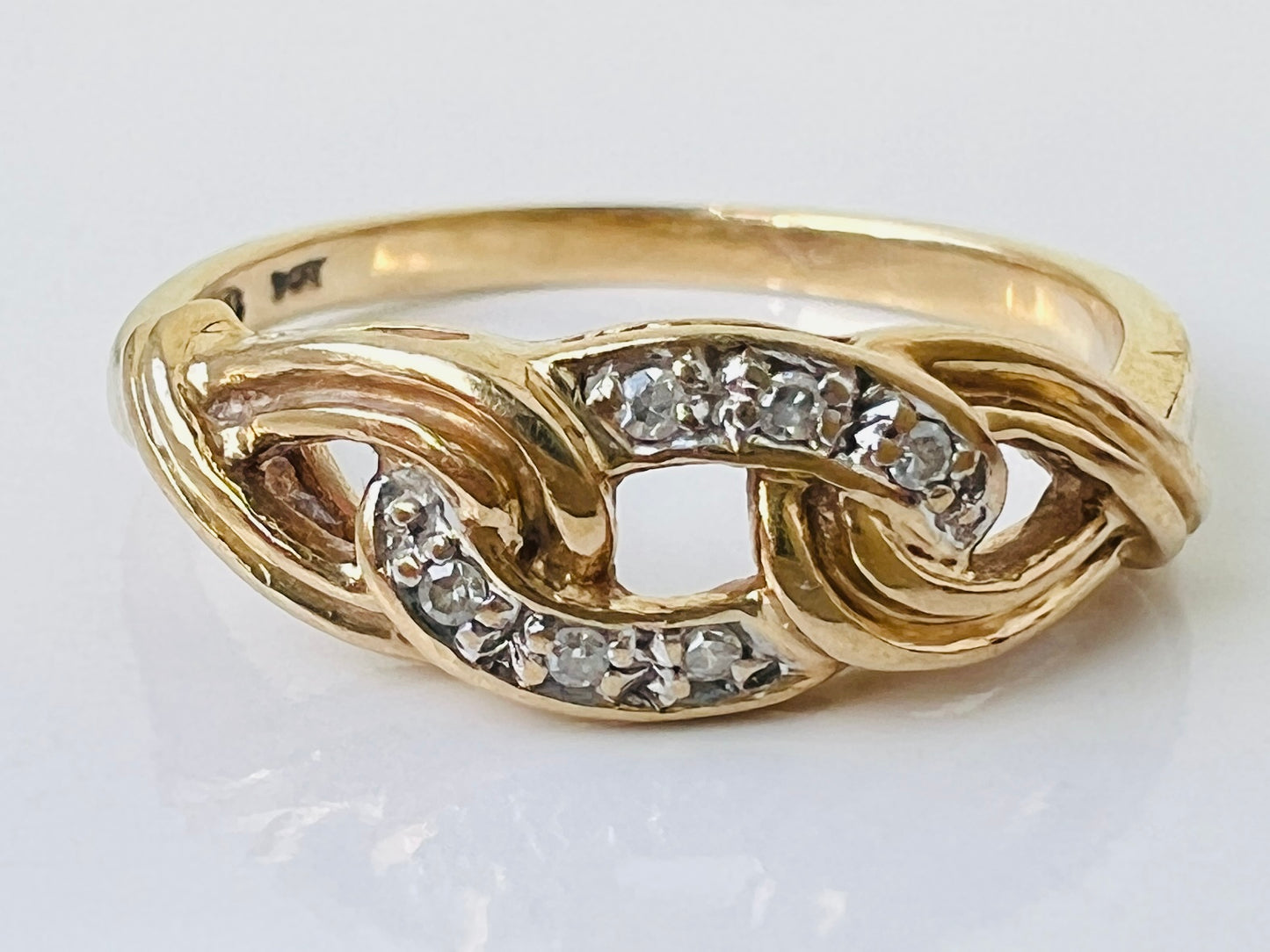 9ct Gold Diamond Ring