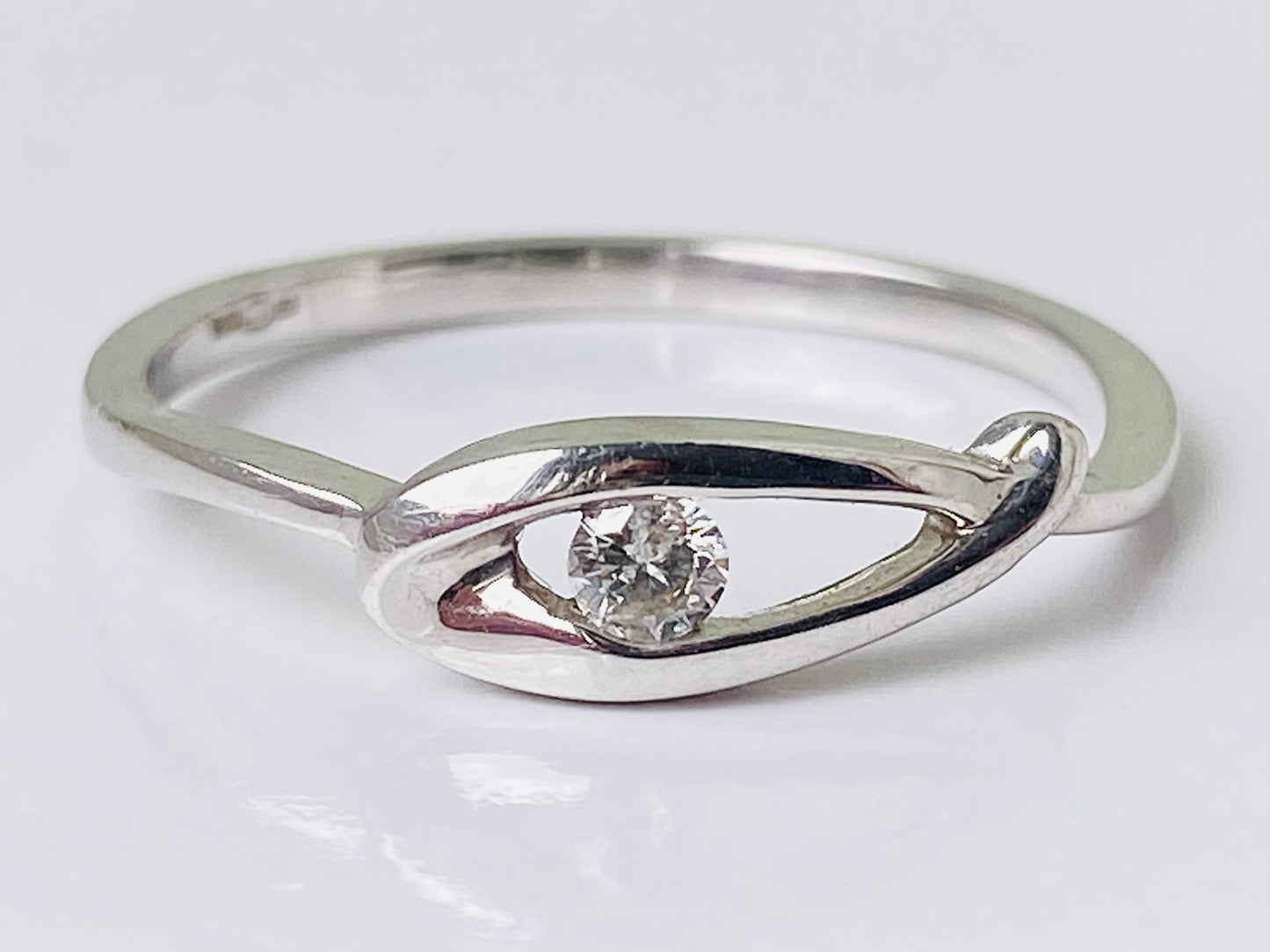 9ct Gold Diamond Ring