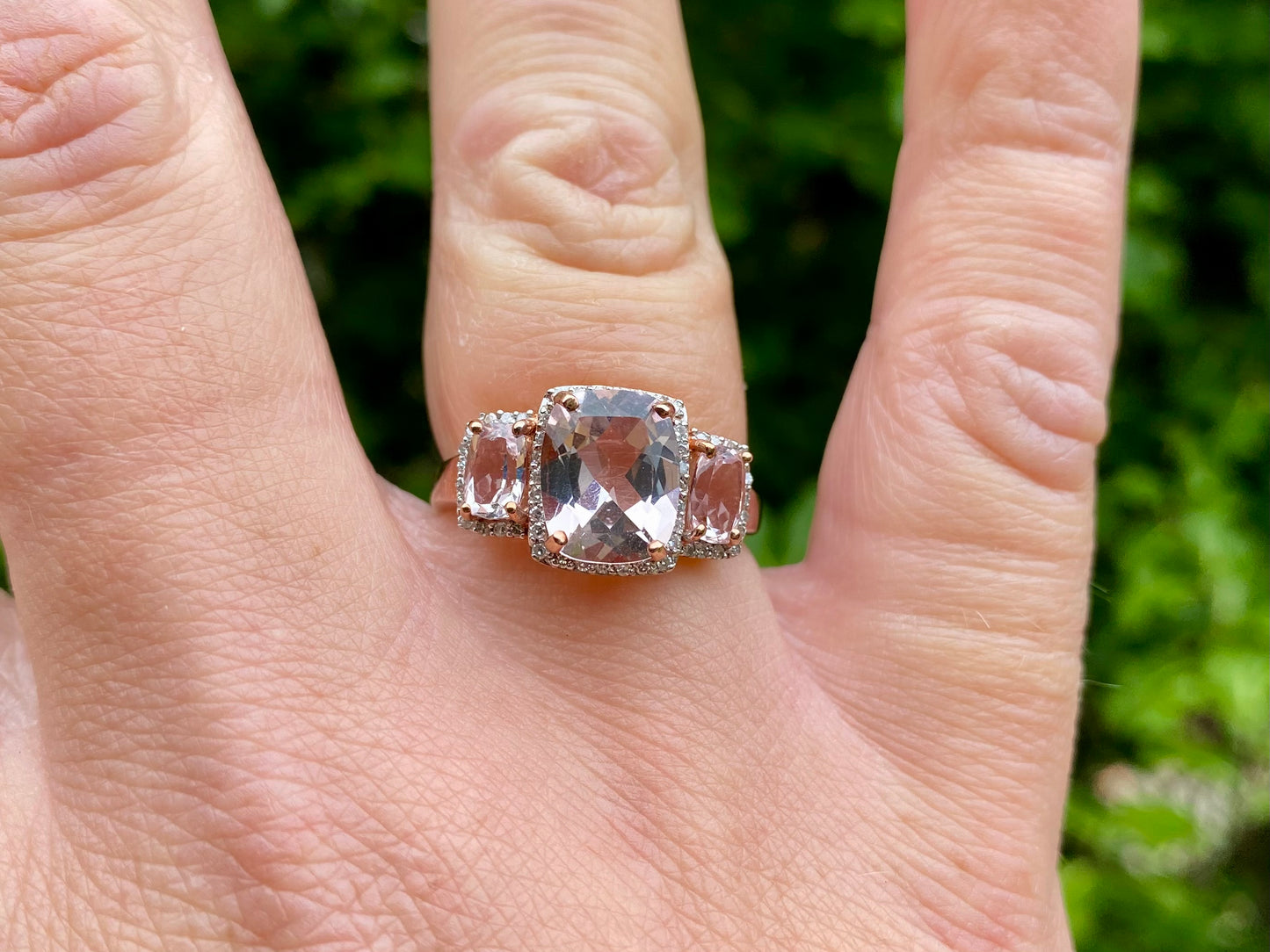 9ct Gold Morganite & Diamond Ring