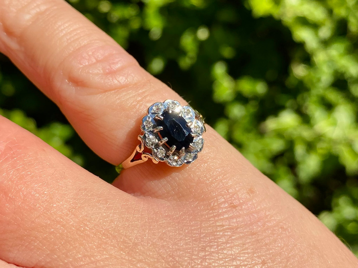 Vintage 9ct Gold Sapphire & Diamond Ring