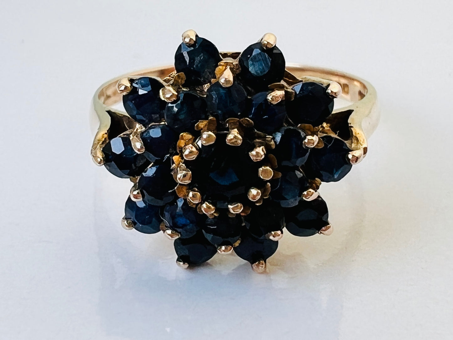 Vintage 9ct Gold Sapphire Cluster Ring
