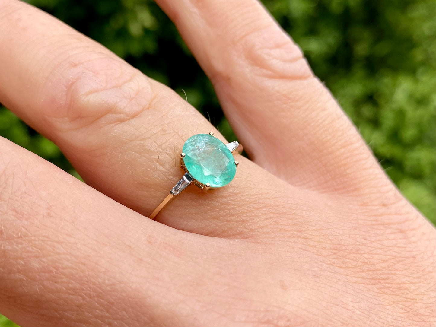 9ct Gold Emerald & Zircon Ring