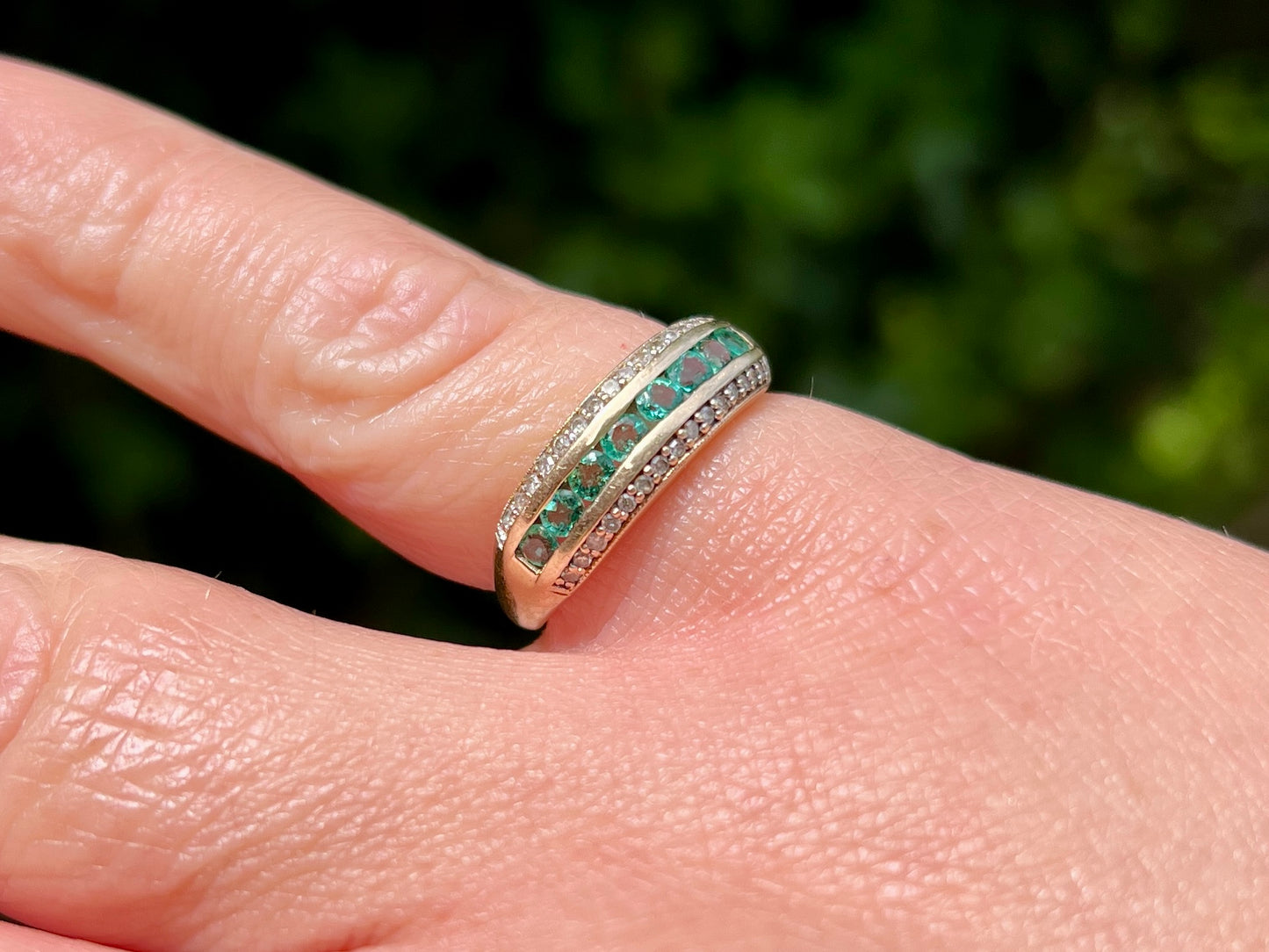 9ct Gold Emerald & Diamond Ring